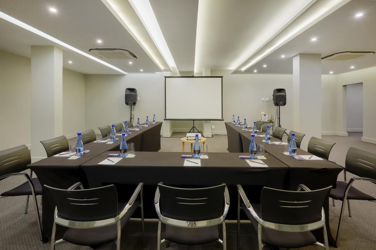 The Regency Apartment Hotel Menlyn Pretoria-Noord Dış mekan fotoğraf