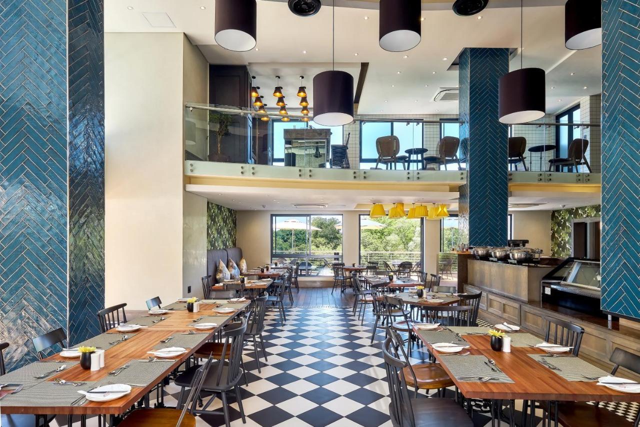 The Regency Apartment Hotel Menlyn Pretoria-Noord Dış mekan fotoğraf