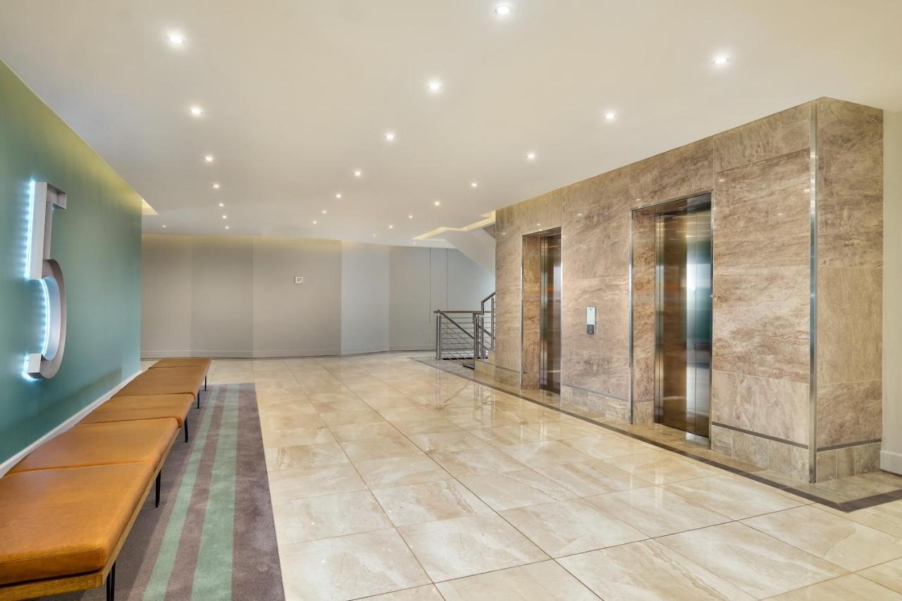 The Regency Apartment Hotel Menlyn Pretoria-Noord Dış mekan fotoğraf