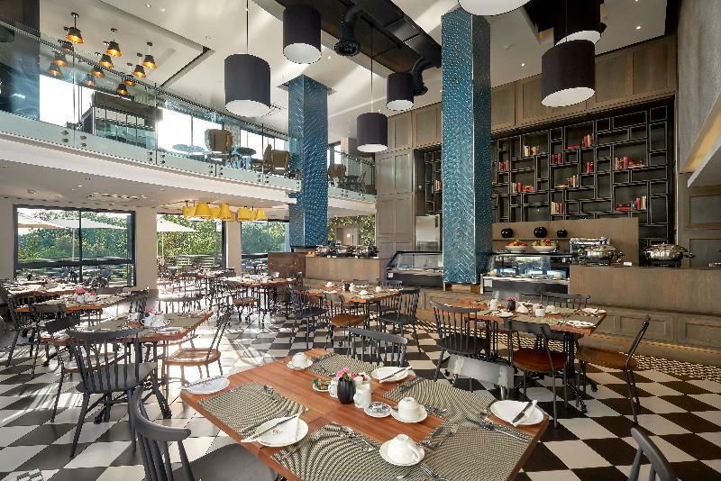 The Regency Apartment Hotel Menlyn Pretoria-Noord Dış mekan fotoğraf